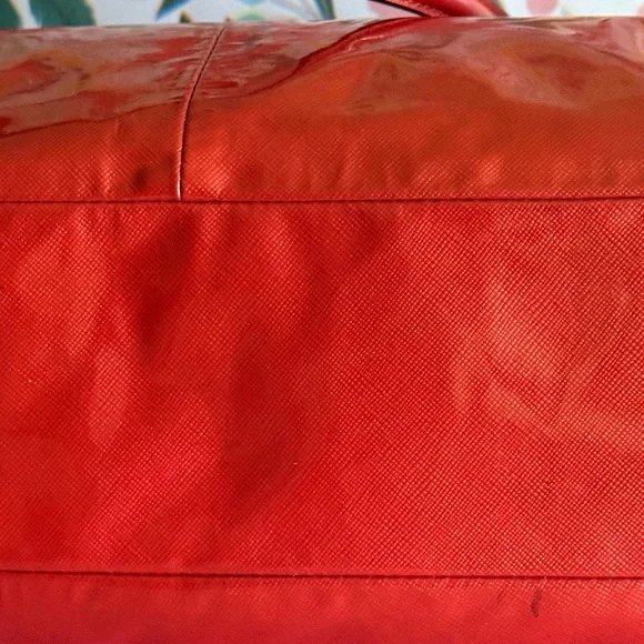 Coach Gallery Large Tote 29141 Red Patent Leather Shoulder Bag - Picture 10 of 13